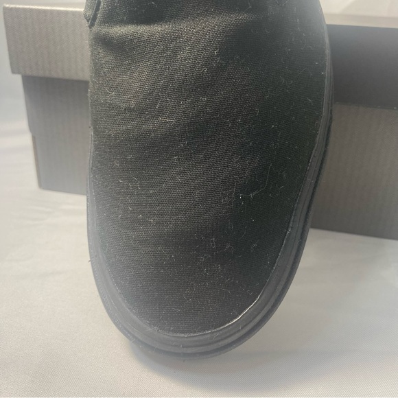 Vans AUTHENTIC Men Size 8 -All Black VN000EE3BKA Canvas Low Top Skateboard Shoes - Picture 7 of 7